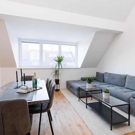 Symphony Apartments 41 - Modern Loft With Terrace And Grill In Central Location Wien Exterior foto