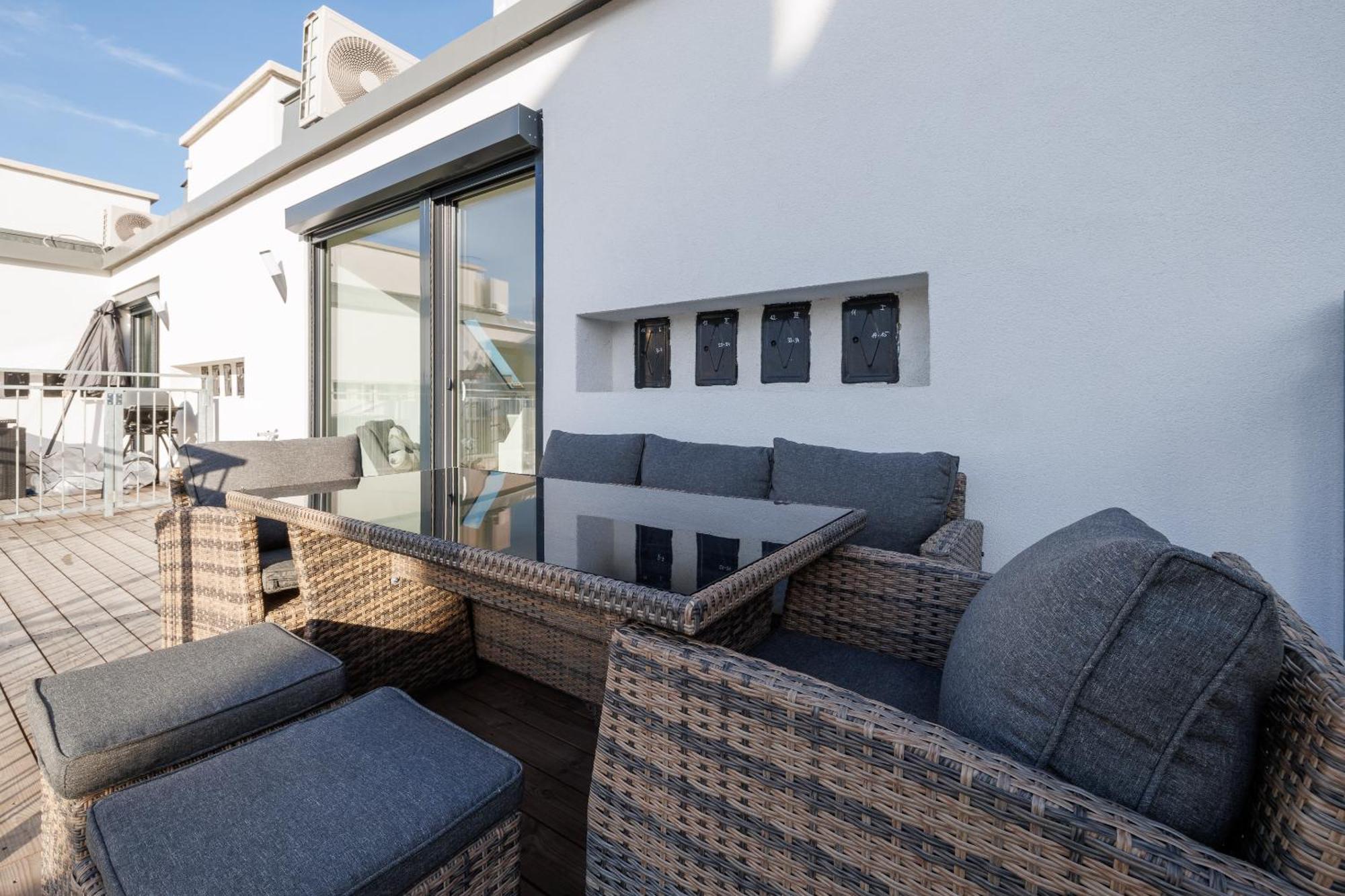 Symphony Apartments 41 - Modern Loft With Terrace And Grill In Central Location Wien Exterior foto