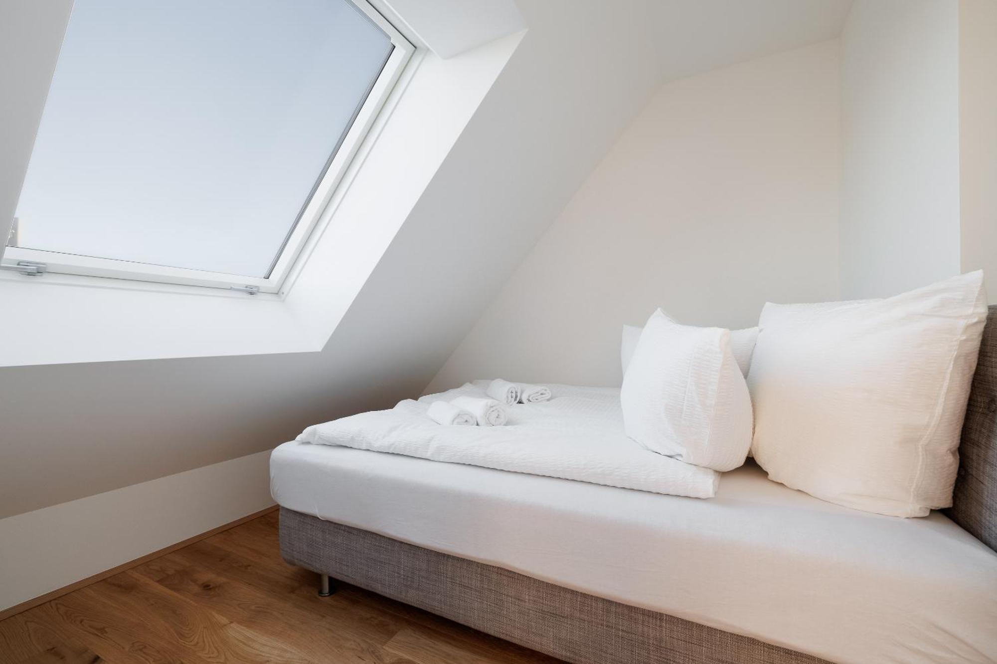 Symphony Apartments 41 - Modern Loft With Terrace And Grill In Central Location Wien Exterior foto