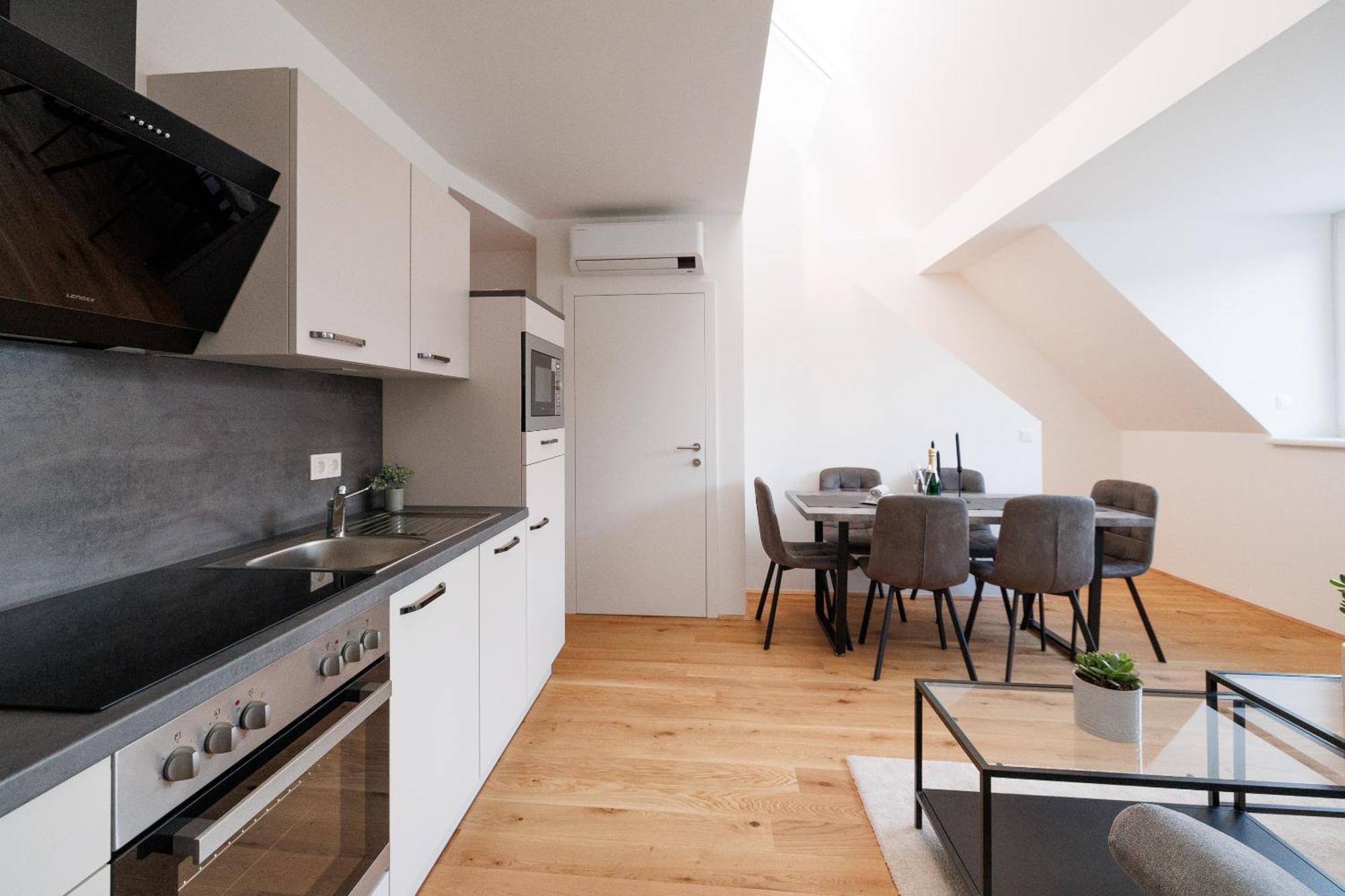 Symphony Apartments 41 - Modern Loft With Terrace And Grill In Central Location Wien Exterior foto